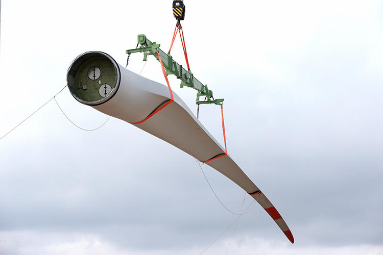 600 tonluk dev türbinler, rüzgarı elektriğe dönüştürüyor