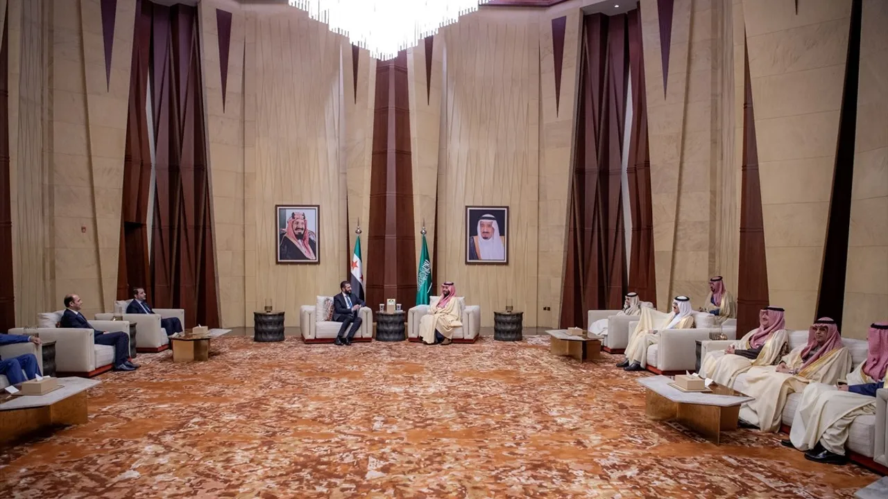 Şara’nın ilk yurt dışı ziyareti Suudi Arabistan'a