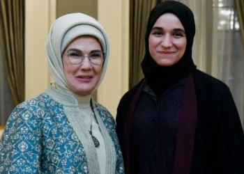 Suriye’nin yeni ‘First Lady’sinin bilinmeyenleri