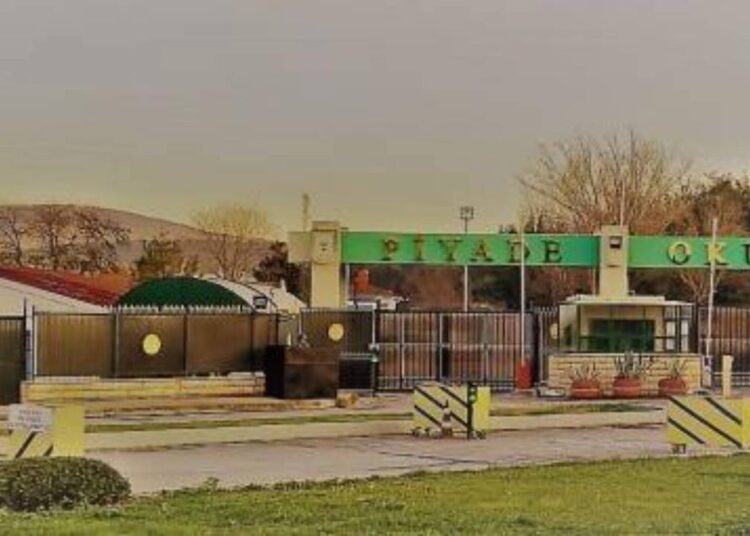 Tuzla Piyade Okulu’ndaki “Atatürk fotoğrafı” tartışması: Teğmen hakkındaki ihraç kararı iptal edildi