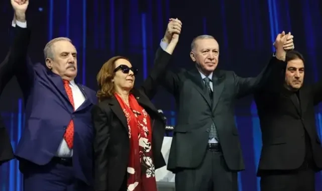 Partilerinden istifa eden 3 milletvekili, AK Parti’ye katıldı