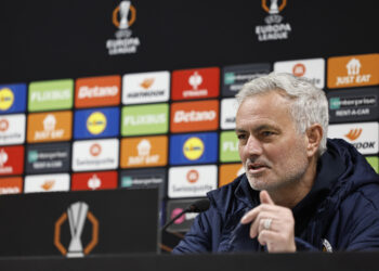 Fenerbahçe, tur için sahaya çıkıyor: Mourinho umutlu