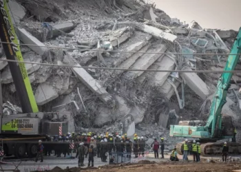 Myanmar ve Tayland’ı vuran depremlerde can kaybı bini geçti