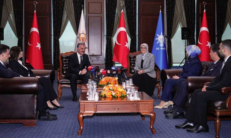 AKP ve MHP, bayramlaşma için buluştu; İmamoğlu konuşuldu 1 AKP ve MHP, bayramlaşma için buluştu; İmamoğlu konuşuldu