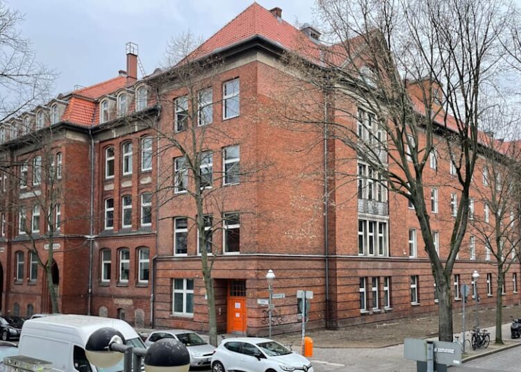 Almanya, bir okulda “zorunlu iftar daveti” iddialarını tartışıyor