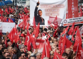 Maltepe mitinginde medya sustu, ünlü isimler konuştu