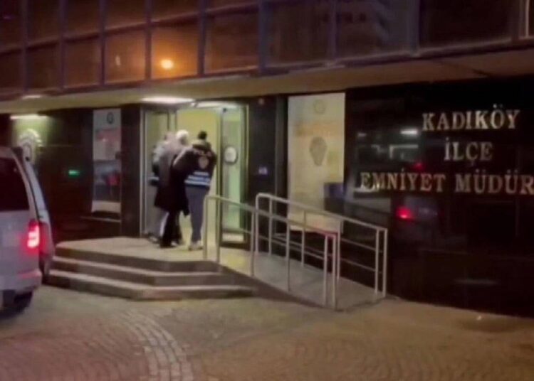 Kadıköy Belediyesi Meclis Başkanvekili Ahmet Kurtuluş gözaltına alındı