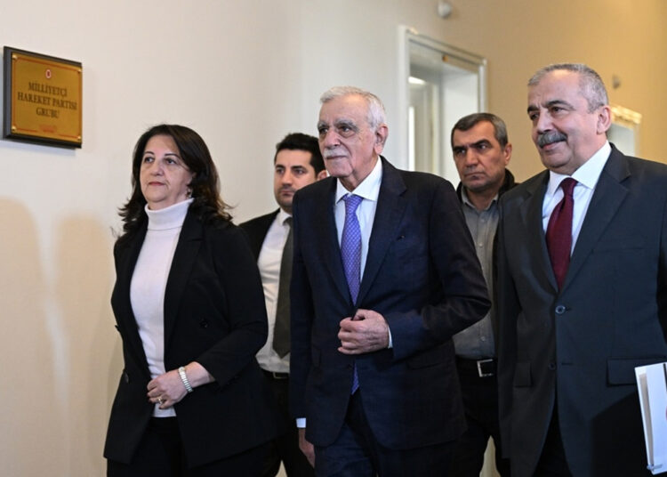 DEM Parti siyasi partilerle görüşmelere yeniden başlıyor 1 DEM Parti siyasi partilerle görüşmelere yeniden başlıyor