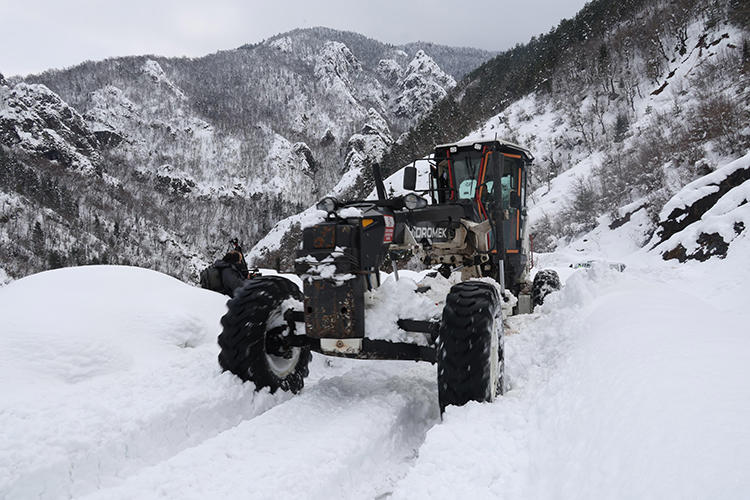 Artvin'de son 28 yılın en yüksek kar kalınlığı ölçüldü