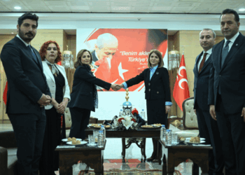 MHP ve DEM Parti ilk kez bayramlaştı