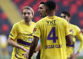 Caner Erkin’e ‘hakeme hakaret’ cezası