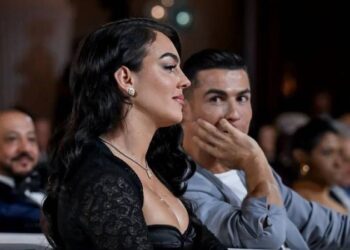 Christiano Ronaldo, çocuklarının annesiyle evleniyor