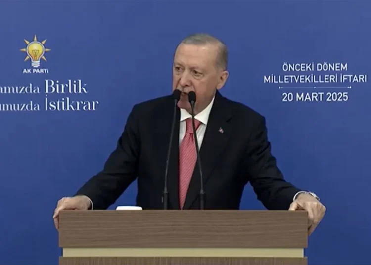 Erdoğan, İmamoğlu konusunda sessizliğini bozdu: 'Cevap veremiyorlar' 1 Erdoğan, İmamoğlu konusunda sessizliğini bozdu: ‘Cevap veremiyorlar’