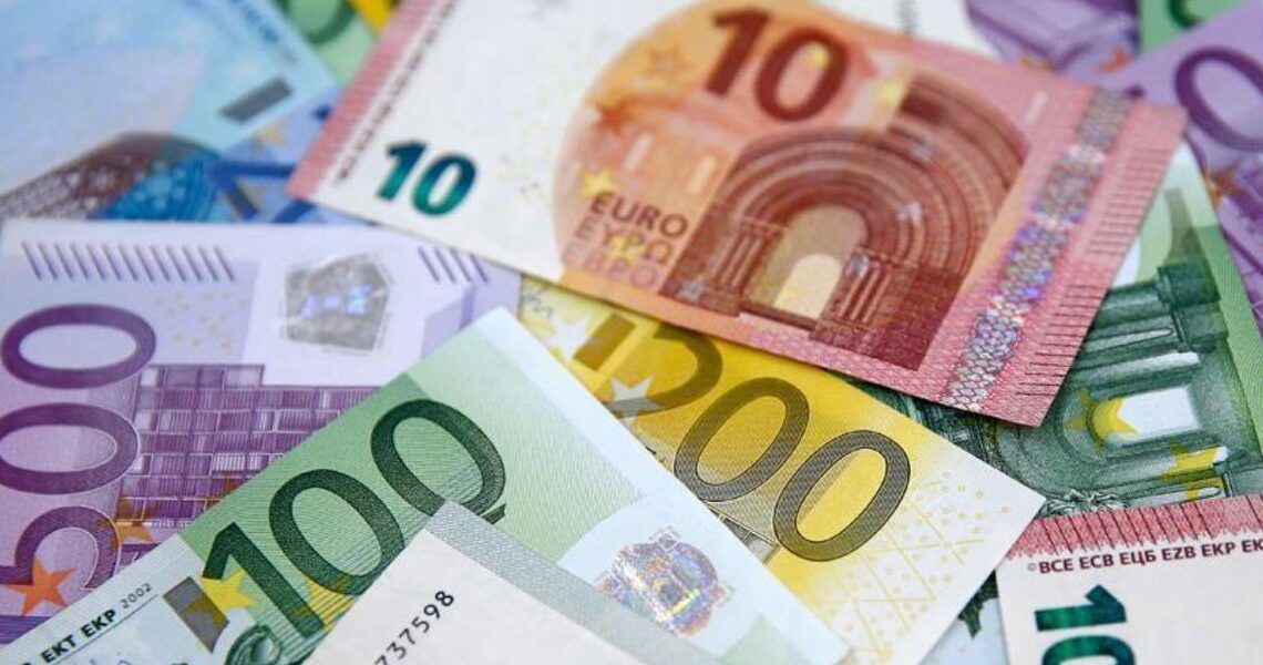 Faiz kararı sonrası Euro/TL 50 lirayı aştı 1 Euroda tarihi zirve: İlk kez 40 lirayı aştı