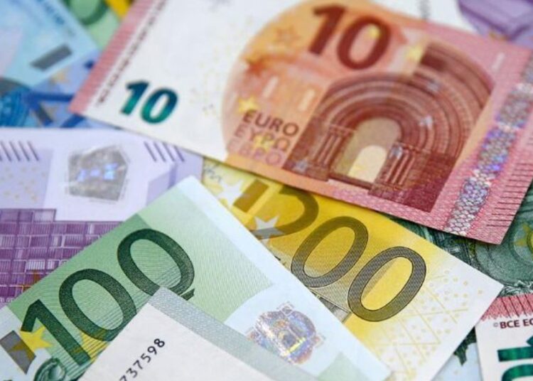 Euroda tarihi zirve: İlk kez 40 lirayı aştı