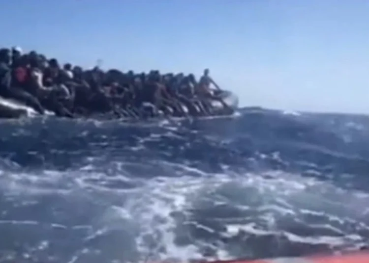 Akdeniz’de göçmen botu battı: 6 ölü, 40 kayıp