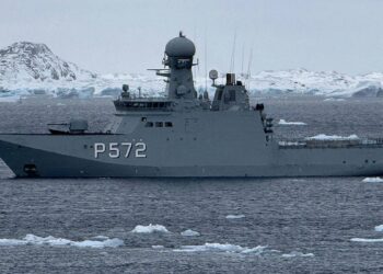 Danimarka, Trump’ın göz diktiği Grönland çevresinde askeri varlığını arttırıyor