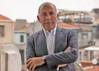 CHP’den istifa eden Gürsel Tekin, yeni parti kuruyor