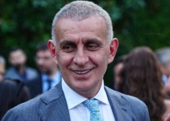 Hacıosmanoğlu'nun koltuğu sallantıda: TFF’de seçimli genel kurul kapıda 7 TFF Başkanı Hacıosmanoğlu: Derbileri kadın hakemler yönetsin