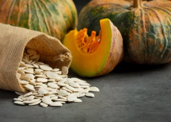 En sağlıklı çekirdek seçildi! Balıktan fazla Omega 3 ve çinko var