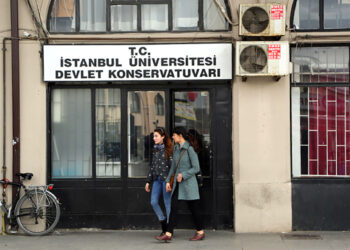 İstanbul Üniversitesi Devlet Konservatuarı’nda 50 akademisyen açığa alındı