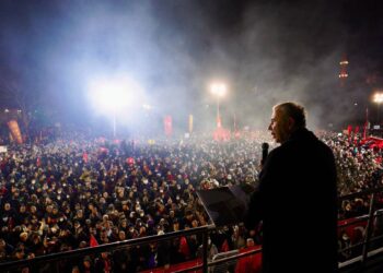 Van Barosu’ndan Mansur Yavaş hakkında suç duyurusu