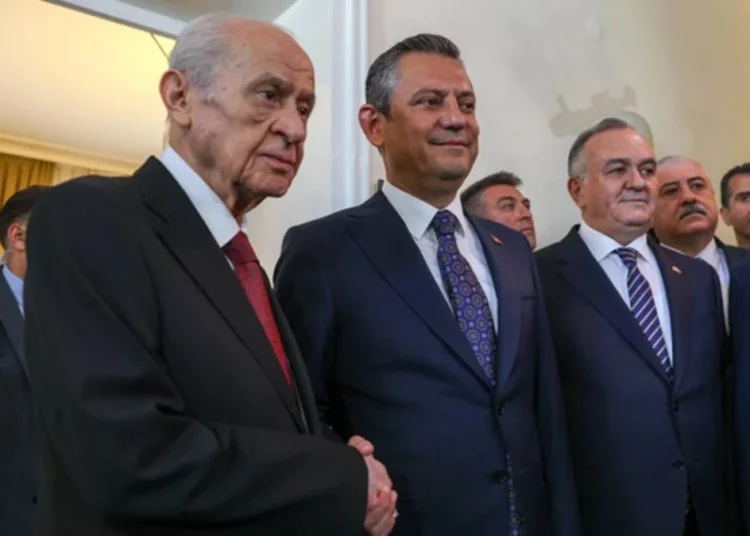 MHP, CHP’yle diyaloğu kesti! “Net tavır yoksa temas da yok”