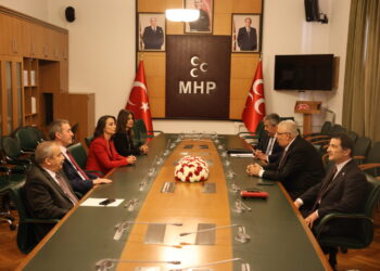 DEM Parti'den MHP'ye ziyaret: 'Çok faydalı bir görüşme oldu' 2 DEM Parti’den MHP’ye ziyaret: ‘Çok faydalı bir görüşme oldu’