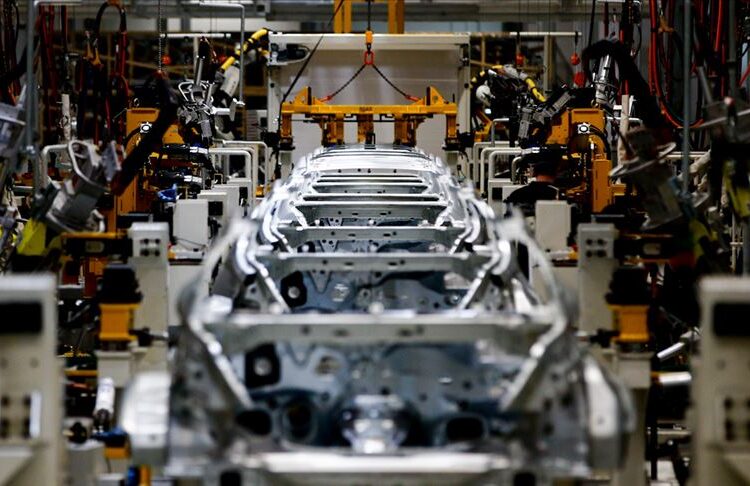 Otomotiv üretimi yıllık bazda yüzde 13,3 azaldı 1 Otomotiv üretimi yıllık bazda yüzde 13,3 azaldı