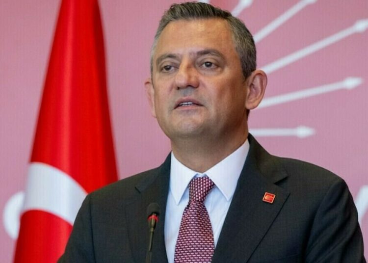 Özgür Özel: Bu darbeyi püskürtemezsek bir daha sandık yok