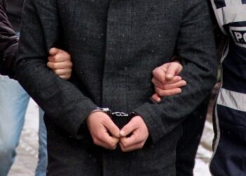 Basına baskın! 5 gazeteci şafak operasyonuyla gözaltına alındı