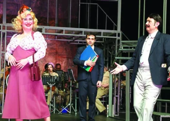 İBB Şehir Tiyatroları 14 oyunla seyirci karşısında