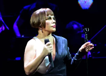 Sezen Aksu, “akl-ı selim”e çağırdı: Ağrılı, sancılı, derin bir üzüntü içindeyim