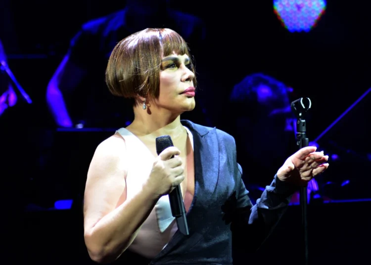 Sezen Aksu, “akl-ı selim”e çağırdı: Ağrılı, sancılı, derin bir üzüntü içindeyim