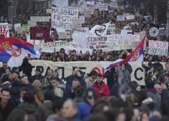 Suna Yaman yazdı I Dünyada protestolar sonucu gelen istifalar: Peki, Türkiye’de neden olmuyor?