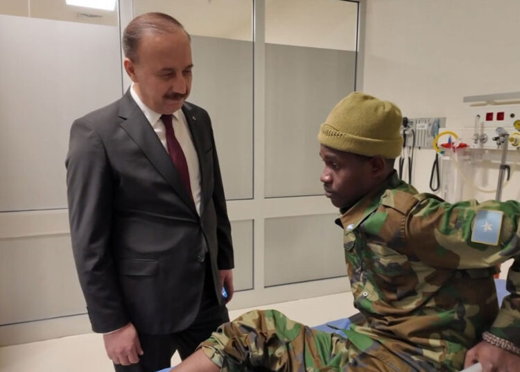 Isparta’da eğitim gören Somalili askerler kendi aralarında yaptıkları maç sonrası savaş çıkardı: 24 yaralı 1 Isparta’da eğitim gören Somalili askerler kendi aralarında yaptıkları maç sonrası savaş çıkardı: 24 yaralı