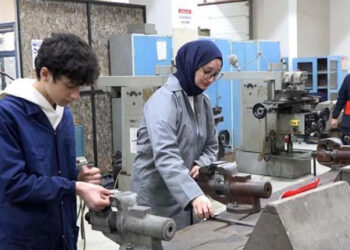 140 erkek öğrenci arasında tek kız: Bu bölüme geldiğime pişman değilim