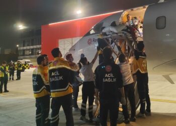 Makedonya’da 59 kişinin hayatını kaybettiği yangında yaralananlardan 9’u Türkiye’ye getirildi