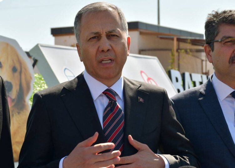 Yerlikaya: Sokak hayvanları ile ilgili 81 ile müfettiş gönderildi 1 Yerlikaya: Sokak hayvanları ile ilgili 81 ile müfettiş gönderildi