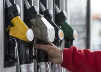 Benzine 1 lira 81 kuruşluk dev zam! Geceden önce depoları doldurun
