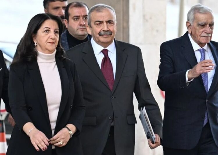 Adalet Bakanı-DEM Parti görüşmesinin günü belli oldu: ‘İmralı için başvuru yapılacak 1 Adalet Bakanı-DEM Parti görüşmesinin günü belli oldu: ‘İmralı için başvuru yapılacak