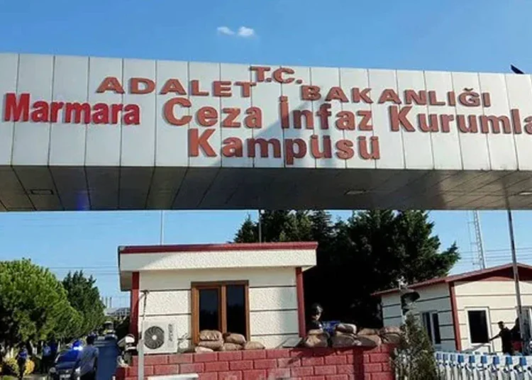 İBB soruşturmasında tutuklu 14 kişi, Silivri’den farklı cezaevlerine nakledildi