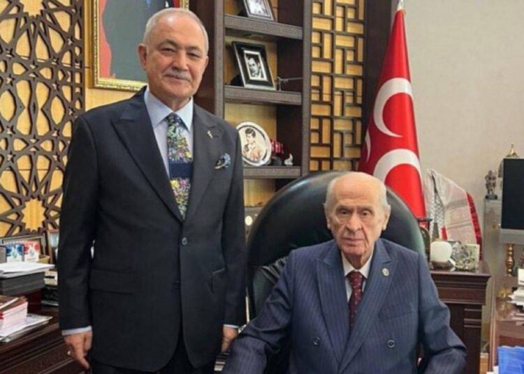 Deprem davasında 21 yıl hapis cezası alan eski MHP’li başkan, Devlet Bahçeli’yi ziyaret etti 1 Deprem davasında 21 yıl hapis cezası alan eski MHP’li başkan, Devlet Bahçeli’yi ziyaret etti