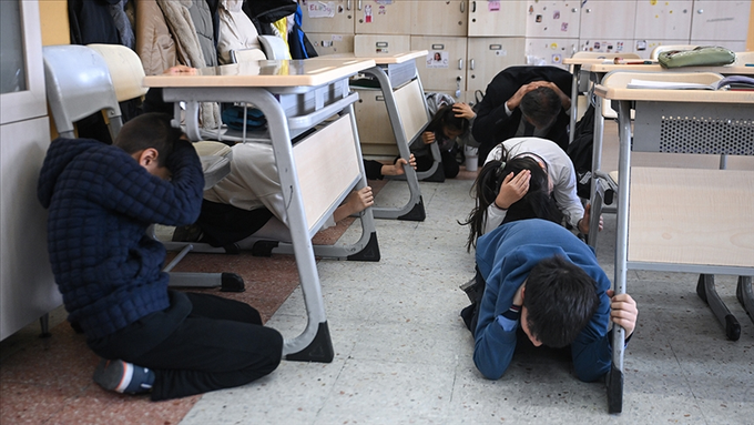 İstanbul’da okullarda ilk ders afet eğitimi olacak 1 İstanbul’da okullarda ilk ders afet eğitimi olacak