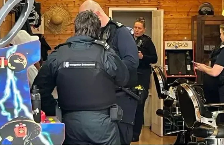 İngiltere’de Türk berberlere ‘kara para aklama’ soruşturması