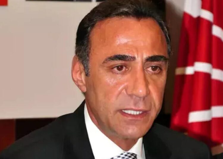 CHP kurultayında Özgür Özel'in karşısına üçüncü rakip de çıktı 1 CHP kurultayında Özgür Özel’in karşısına üçüncü rakip de çıktı