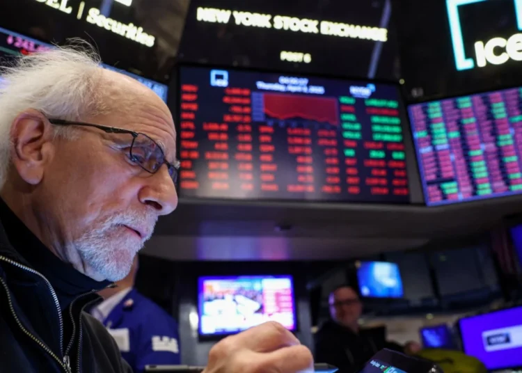 Trump’ın yeni vergileri ABD Borsası’nı vurdu: 3 trilyon dolar buhar oldu 1 Trump’ın yeni vergileri ABD Borsası’nı vurdu: 3 trilyon dolar buhar oldu