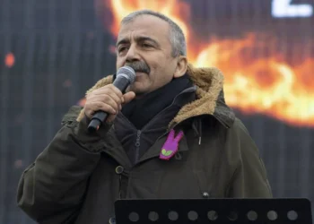 DEM Parti’den Sırrı Süreyya Önder açıklaması: İmralı heyetinde olmayacağı iddiaları yalanlandı
