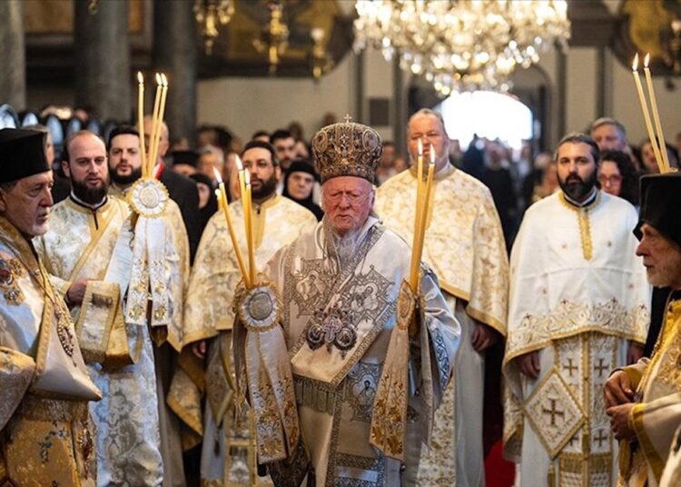 Fener Rum Patrikhanesi’nde Paskalya ayini