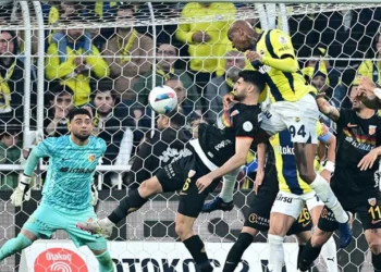 Fenerbahçe 90+4’te yıkıldı: Şampiyonluk yolunda Kayserispor’dan ağır darbe